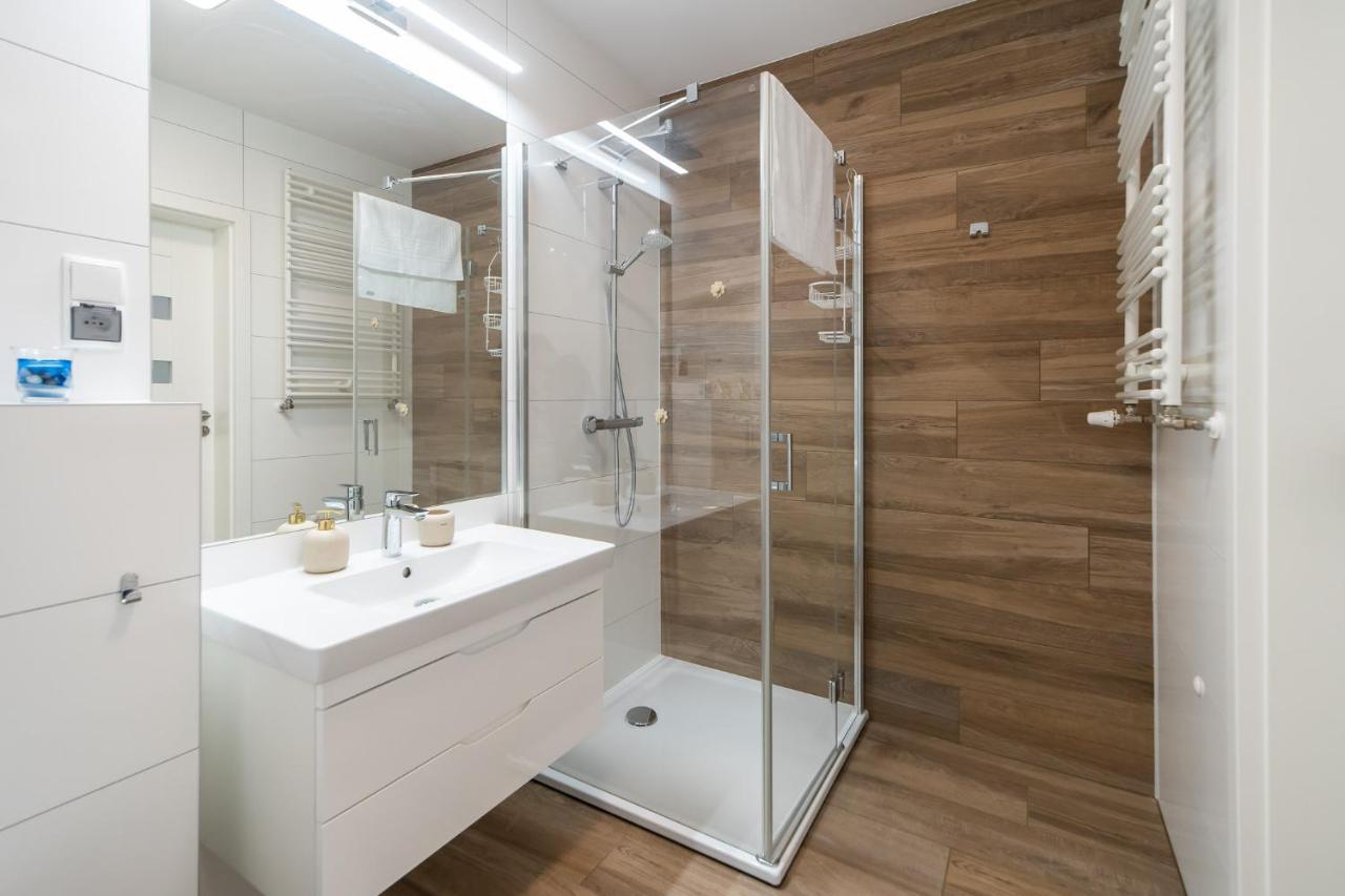 Apartamenty Fenomen - Baltic, Nadmorskie Tarasy, Free Parking, Swimming Pool, Sauna And Other! Kołobrzeg Exteriör bild
