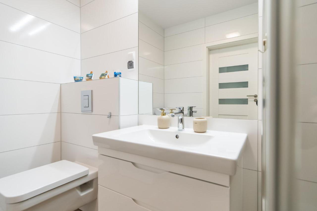 Apartamenty Fenomen - Baltic, Nadmorskie Tarasy, Free Parking, Swimming Pool, Sauna And Other! Kołobrzeg Exteriör bild